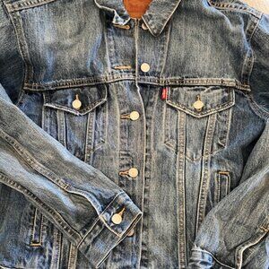 LEVI’S women’s Denim Jacket size M